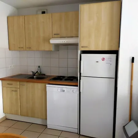 T4 Avec Wi-fi Et Parking Dans Résidence Avec Activités - Fr-1-239-1125 Apartment