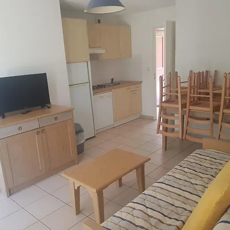 Apartment T4 Avec Wi-fi Et Parking Dans Résidence Avec Activités - Fr-1-239-1125 Ondres